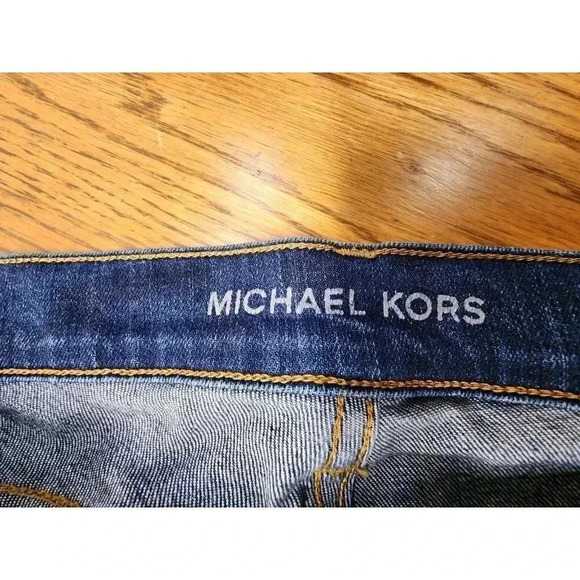 MICHAEL KORS BLUE JEANS SIZE 29, INSEAM 31.5" - Picture 6 of 8